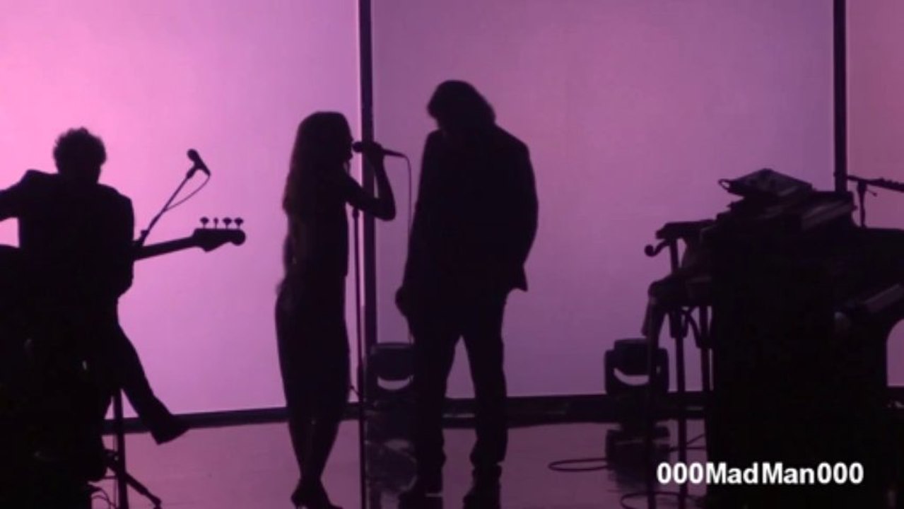 Vanessa Paradis - Les Roses Roses (En duo avec Benjamin Biolay) - HD Live au Casino de Paris (13 Nov 2013)