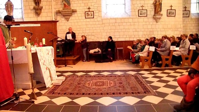 violon communion messe des familles,17 Novembre 2013, Salouel Paroisse de la Paix