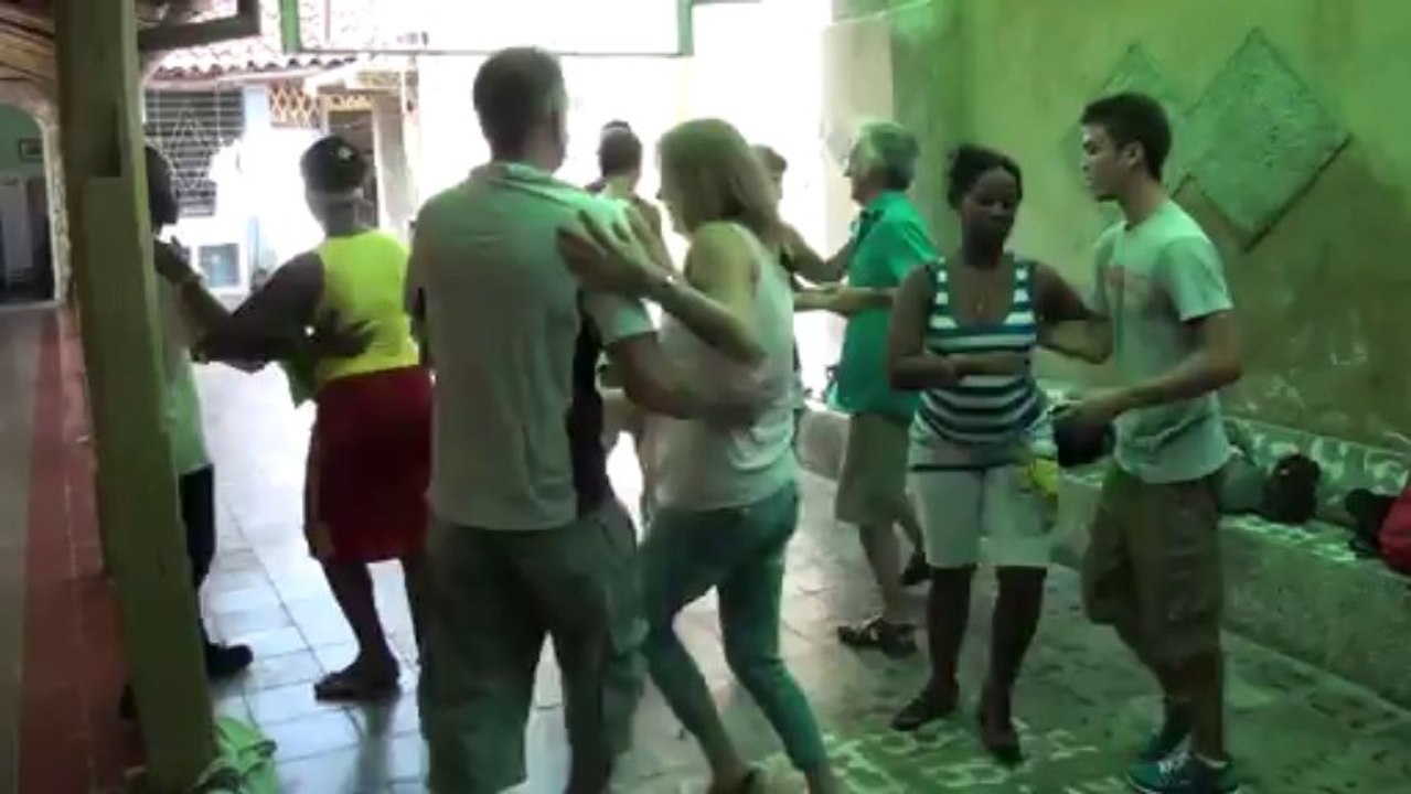 WWW.DANSACUBA.COM Cours de salsa niveau inter Stage Aout 2013 Séjour de SALSA