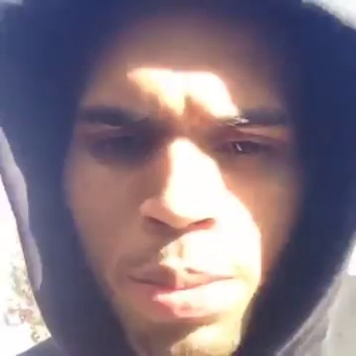Chris Brown Asks Team Breezy To Support The Philippines [20131116]