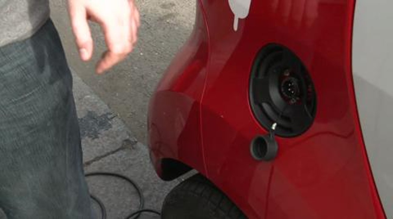 autocar.tv: driving the Mitsubishi i MiEV