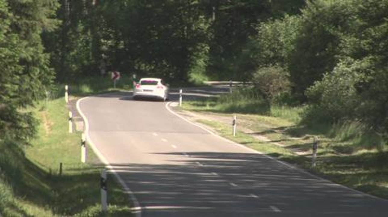 autocar.tv: Porsche Panamera driven