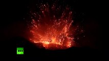 ALERT NEWS Eruption video_ Mount Etna spews lava & ash, lights up night sky