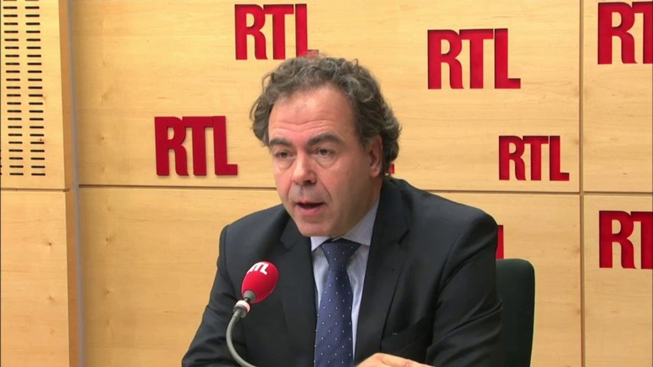 Luc Chatel sur les rythmes scolaires : "Une bon...