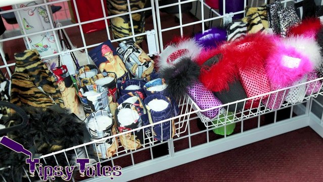 Tipsy Totes Las Vegas GRAND OPENING PHOTOS | Debut of Exclusive Sinclair Tote | Wine Carriers