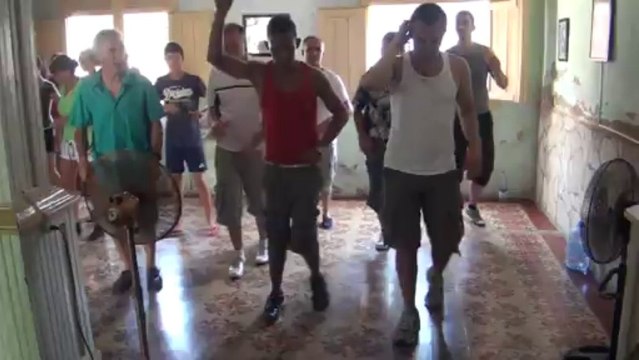 WWW.DANSACUBA.COM Cours suelta garcon Stage Aout 2013 Voyage de salsa à cuba