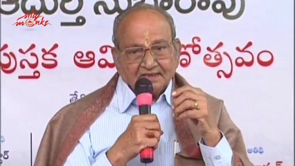 1 Nenokkadine Mahesh Babu With Family at Adurthi Subbarao's Book Launch