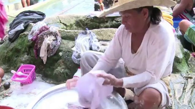 Leben wie in der Steinzeit - nach dem Taifun auf den Philippinen