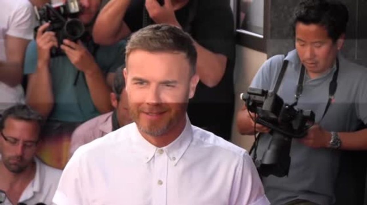 Gary Barlow Is Confident He'll Beat 1D In the Charts