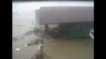 Dramatic footage shows Philippines storm surge