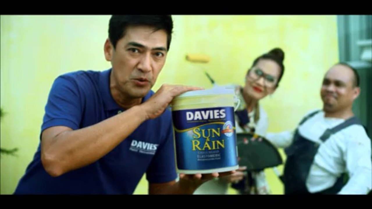 Vic Sotto with Davies Sun & Rain Elastomeric Paint