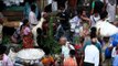 Kolkata gathers for Durga Puja shopping