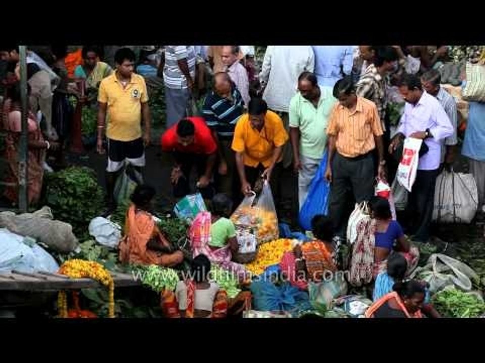 Flowers and fruits for sale: Kolkata Puja shopping