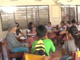 Typhon aux Philippines: un collège rouvre ses portes malgré les dégâts - 19/11