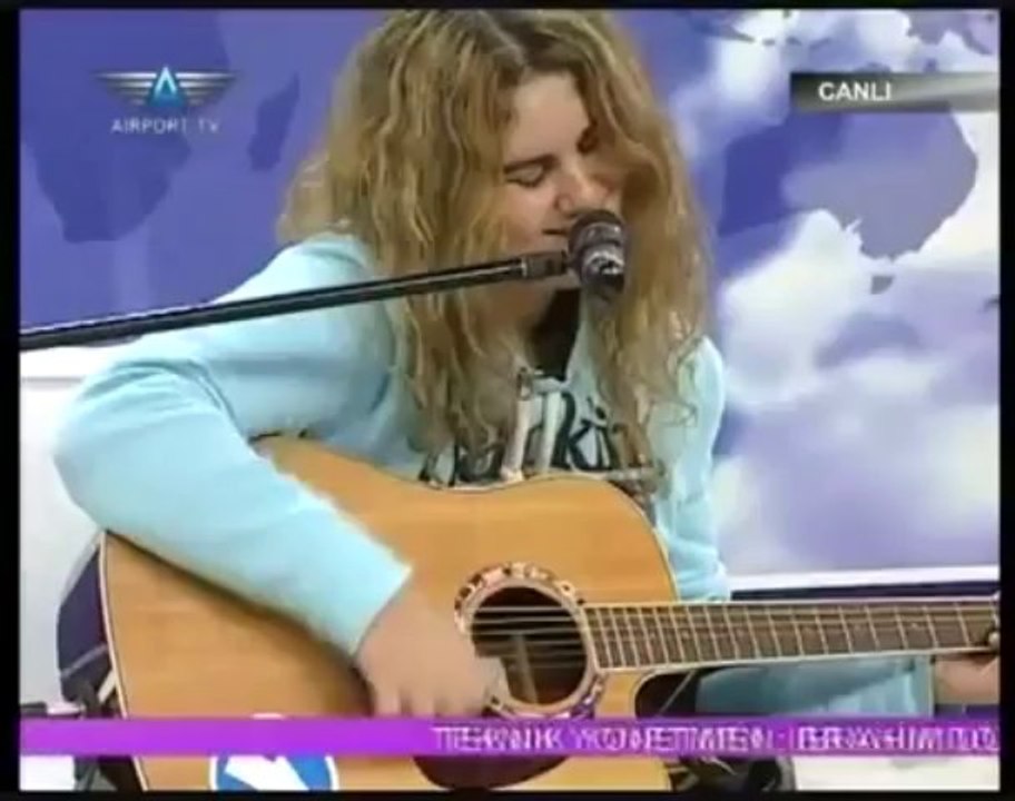Ece Dorsay - Kimlik Karti Yok Askin - Airport Tv Aralik 2009