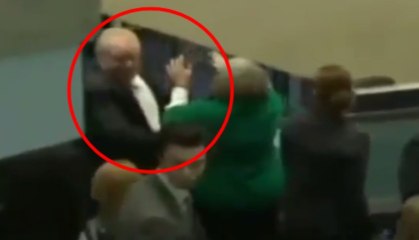 Le maire de Toronto perd encore le contrôle