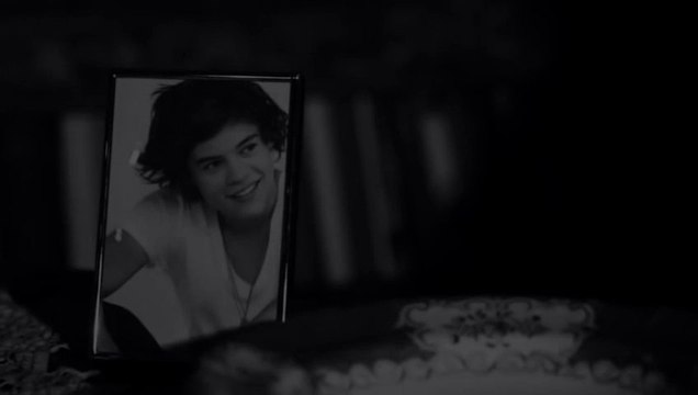 Fangirls’ YouTube Comment War Dramatically Reenactment By Two Older Gentlemen