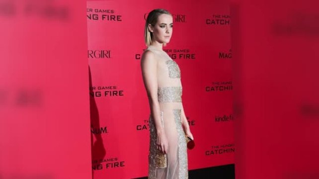 Jena Malone Skips Bra and Underwear on Red Carpet