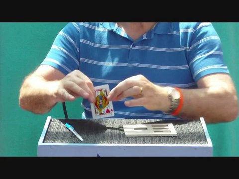 ZIG ZAG CARD - Magic Tricks for Kids