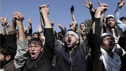 Afghan leaders meet discuss US security pact