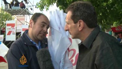 Polls suggest Matthei trailing Batchelet in Chile elections
