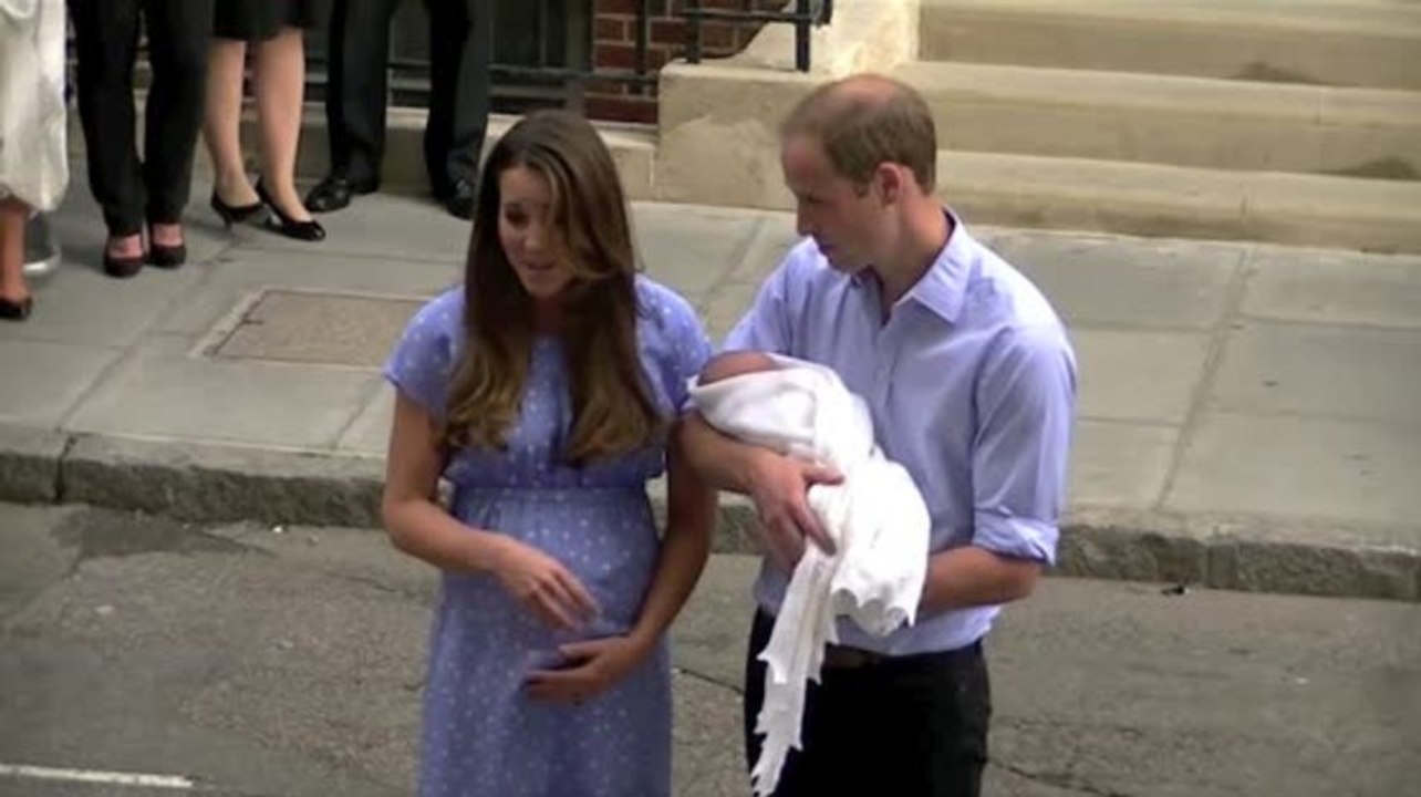 La Duchesse de Cambridge dit que bébé George grandit vite