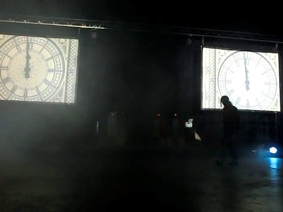 ART of MOVING VS: TommY° THRILLER 2013