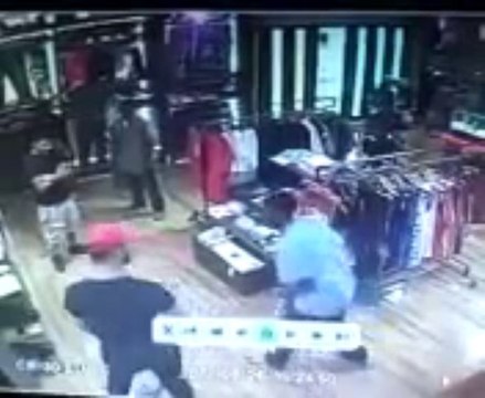 Thief VS Boss : awesome punch in the face!