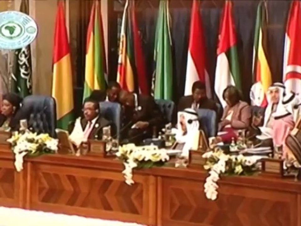 Le Président gabonais participe au 3ème sommet afro-arabe au Koweit