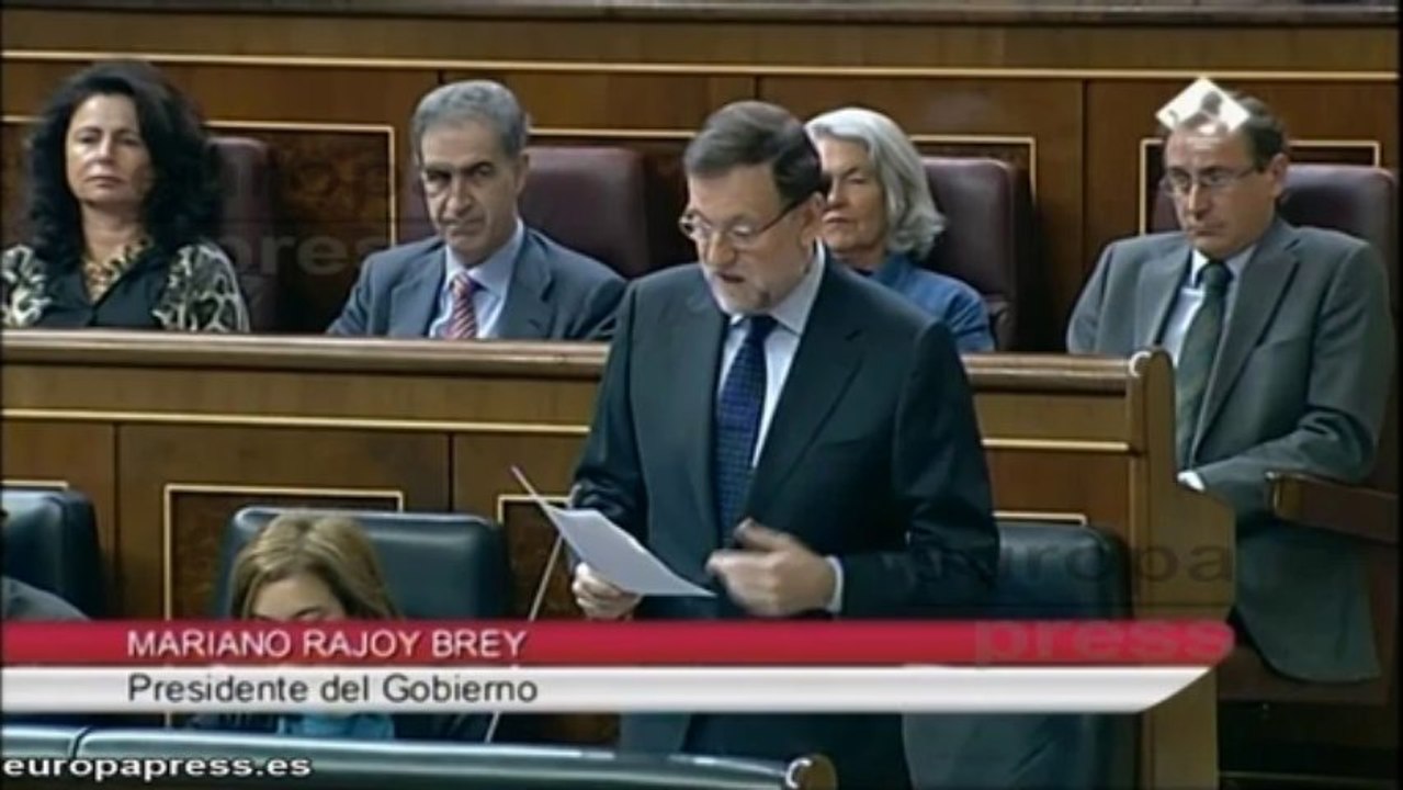 Rajoy acusa a Rubalcaba de no dar "recetas"