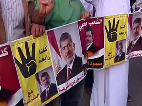 Протесты в Каире разогнали слезоточивым газом