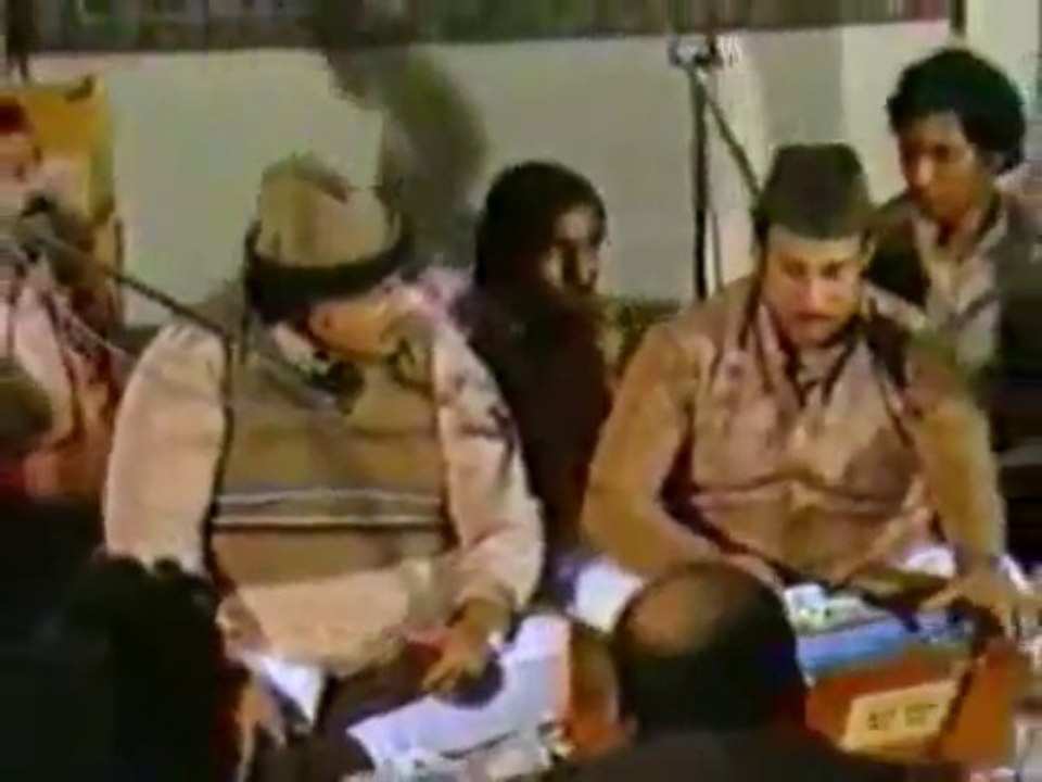 NUSRAT FATEH ALI KHAN - Hay Ree Sakhi Ree More Piya Ghar Aaye