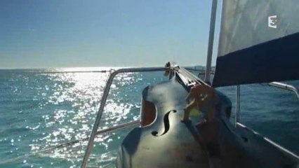 Extrait  : " La contrebasse voyageuse en Méditerranée"