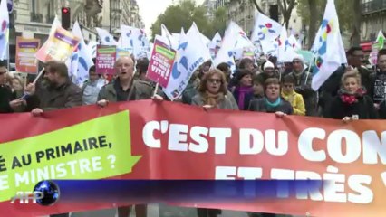 Nouveaux rythmes scolaires: les enseignants dans la rue