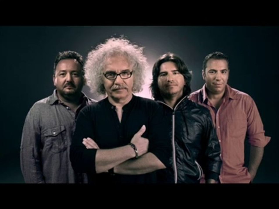 Yeni Türkü - Sezenler Olmuş (Canlı)