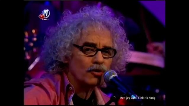 Yeni Türkü & Fırat Tanış - Mamak Türküsü (Her Şey Dahil Elektrik Hariç)