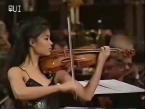 Vanessa-Mae plays Toccata & Fugue(240p_H.264-AAC)