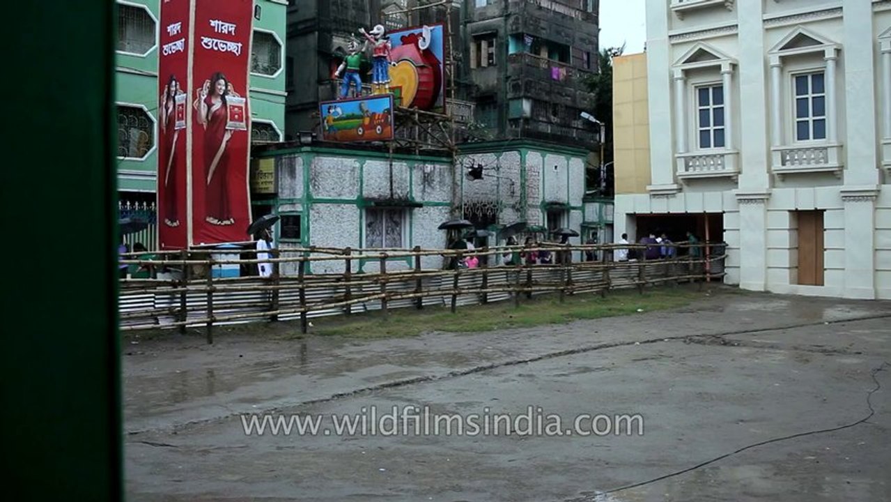 Santosh Mitra Square in Kolkata