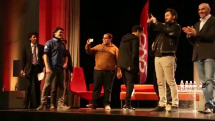 L' équipe du film " la marche à l' EDHEC avec Jamel Debbouze