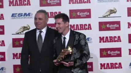 Messi recebe terceira Chuteira de Ouro