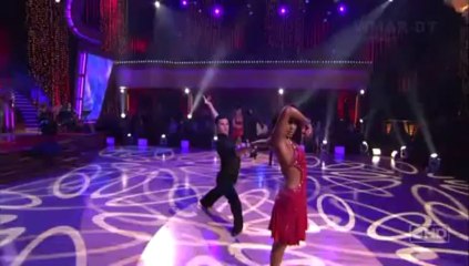 Dionne Warwick - "Say A Little Prayer"