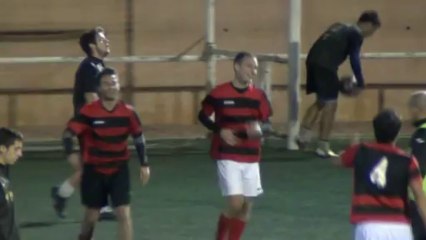 pm J8: Manchester Peta 1-4 La Secta