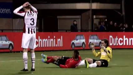 Pays-Bas - Auteur d'un CSC, son gardien le met KO