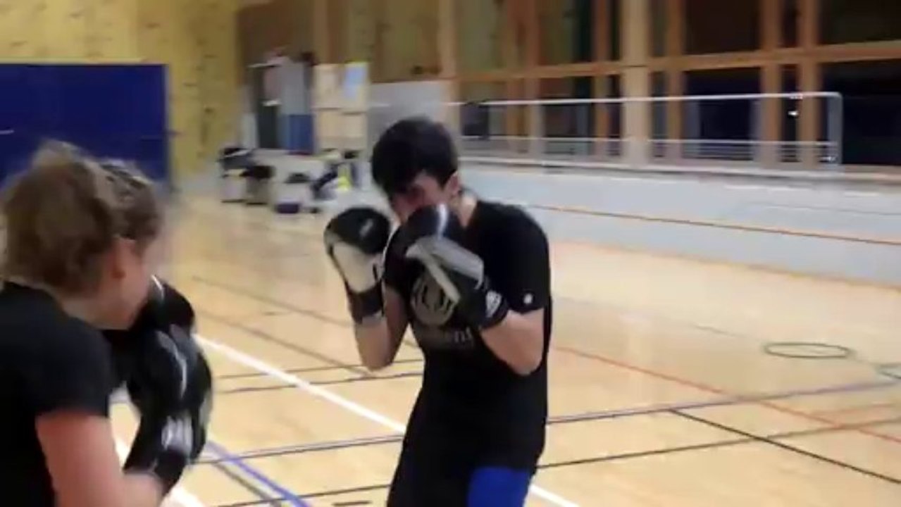 assaut à thème