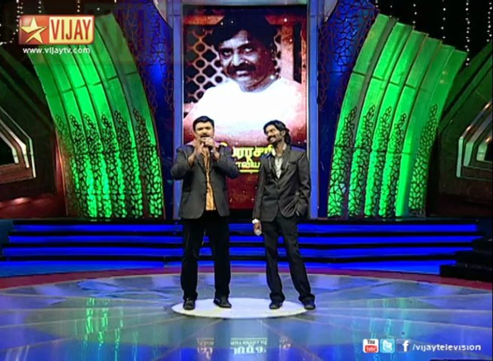 Vairamuthu talks about Lyrics of Usrae poguthey