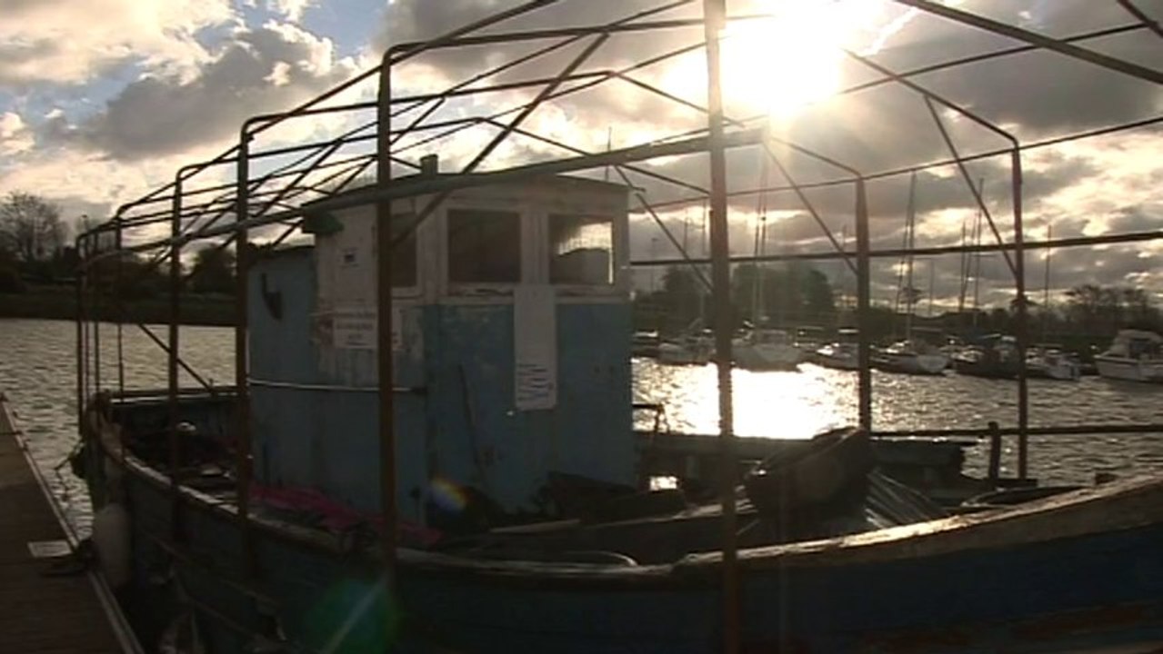 JEAN XXIII, DERNIER CHALUTIER BOIS RESTAURE A GRAND FORT PHILIPPE