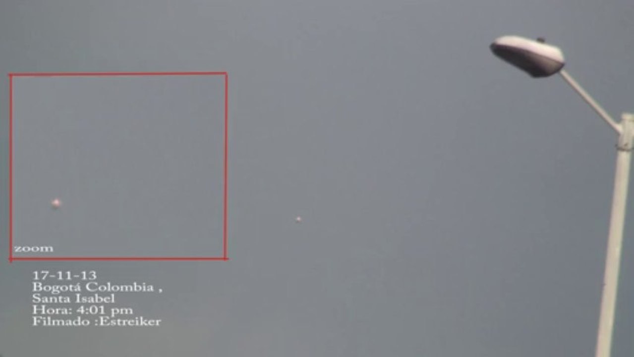 Daytime UFO over  Bogota, Colombia 17 November 2013