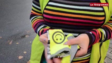 Pontivy : un gant de protection pour les piétons.