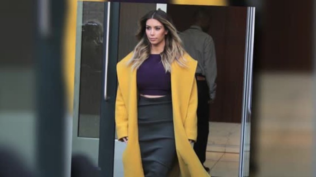 Kim Kardashian rechaza los rumores de haberse hecho cirugía plástica