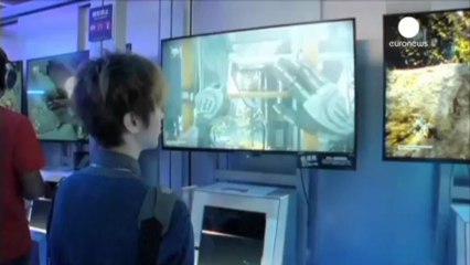 Microsoft unveils new Xbox One in big console battle